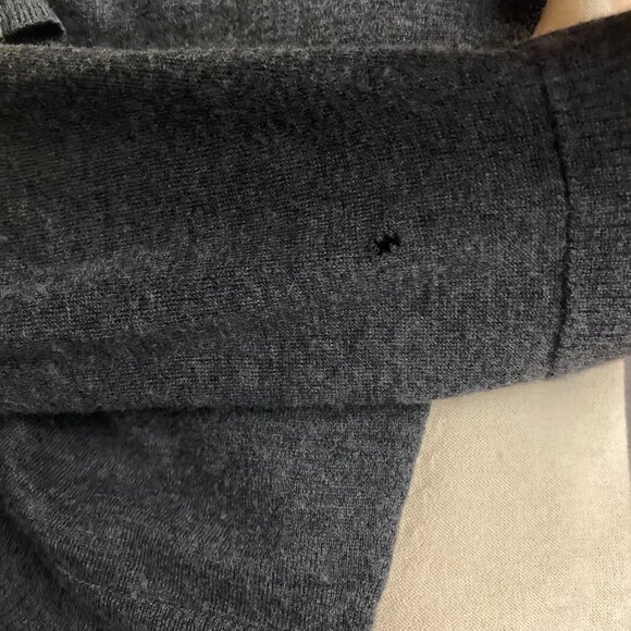 Rag & Bone Merino Wool Cashmere Cardigan Sweater M Colorblock Gray Cream - FLAW - Picture 3 of 8